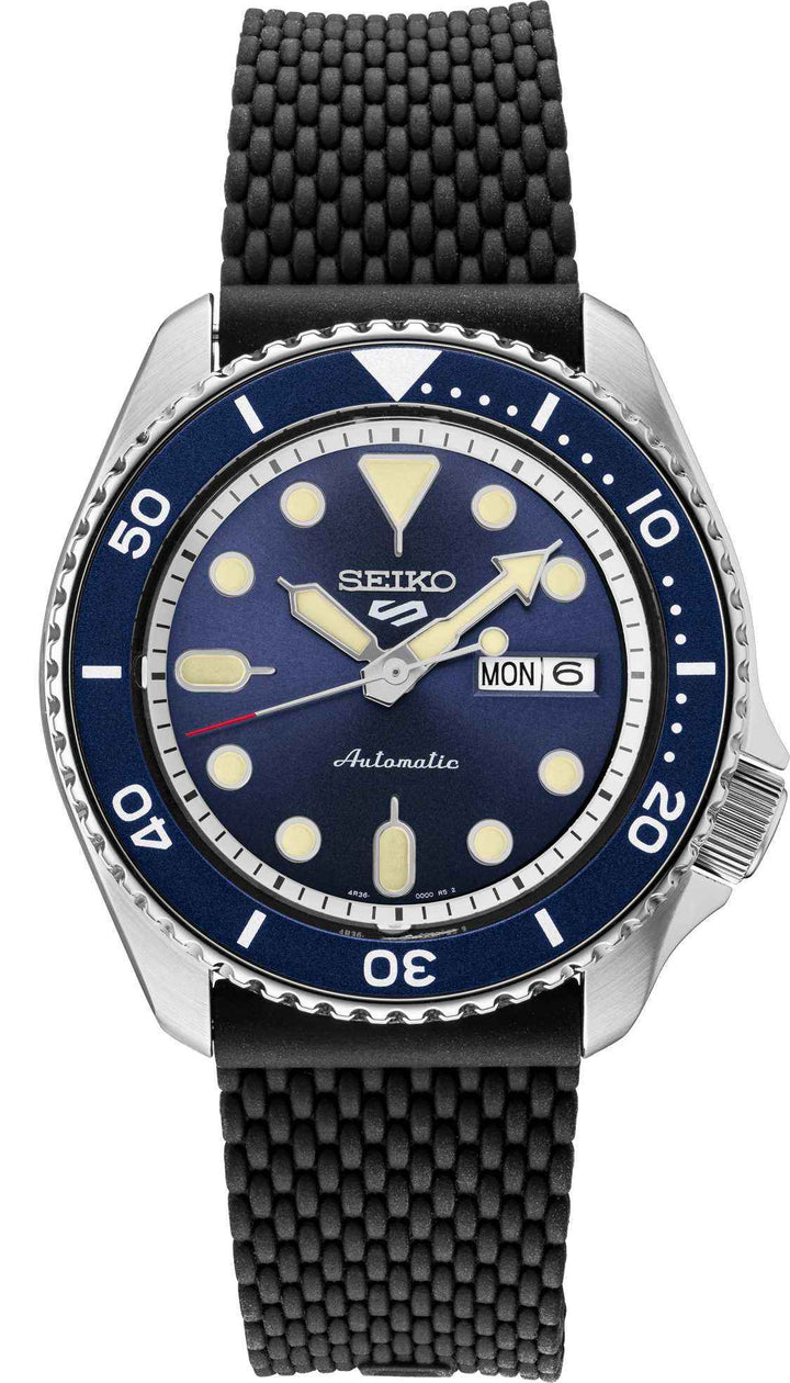 Seiko SRPD93 blue sunray dial and black silicone strap, front view